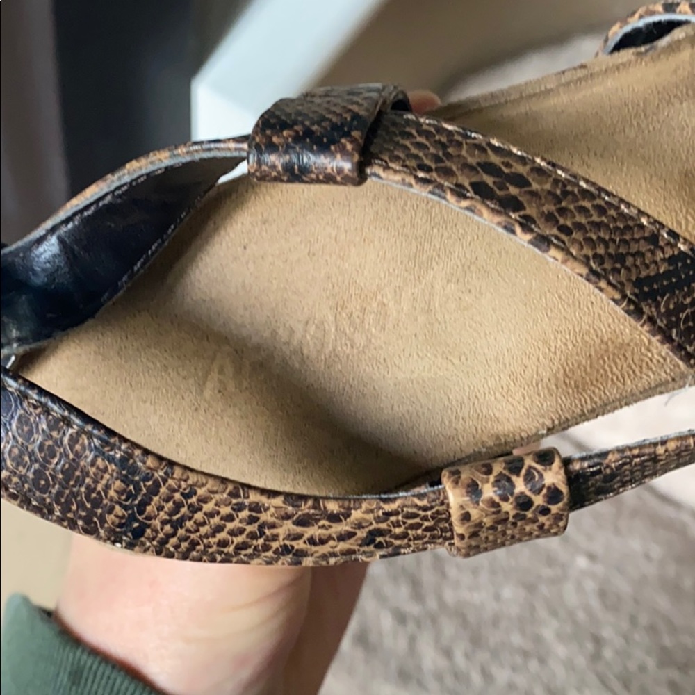 Sandals - Picture 2 of 8